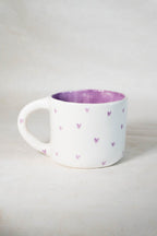 Tazza da latte cuori lilla