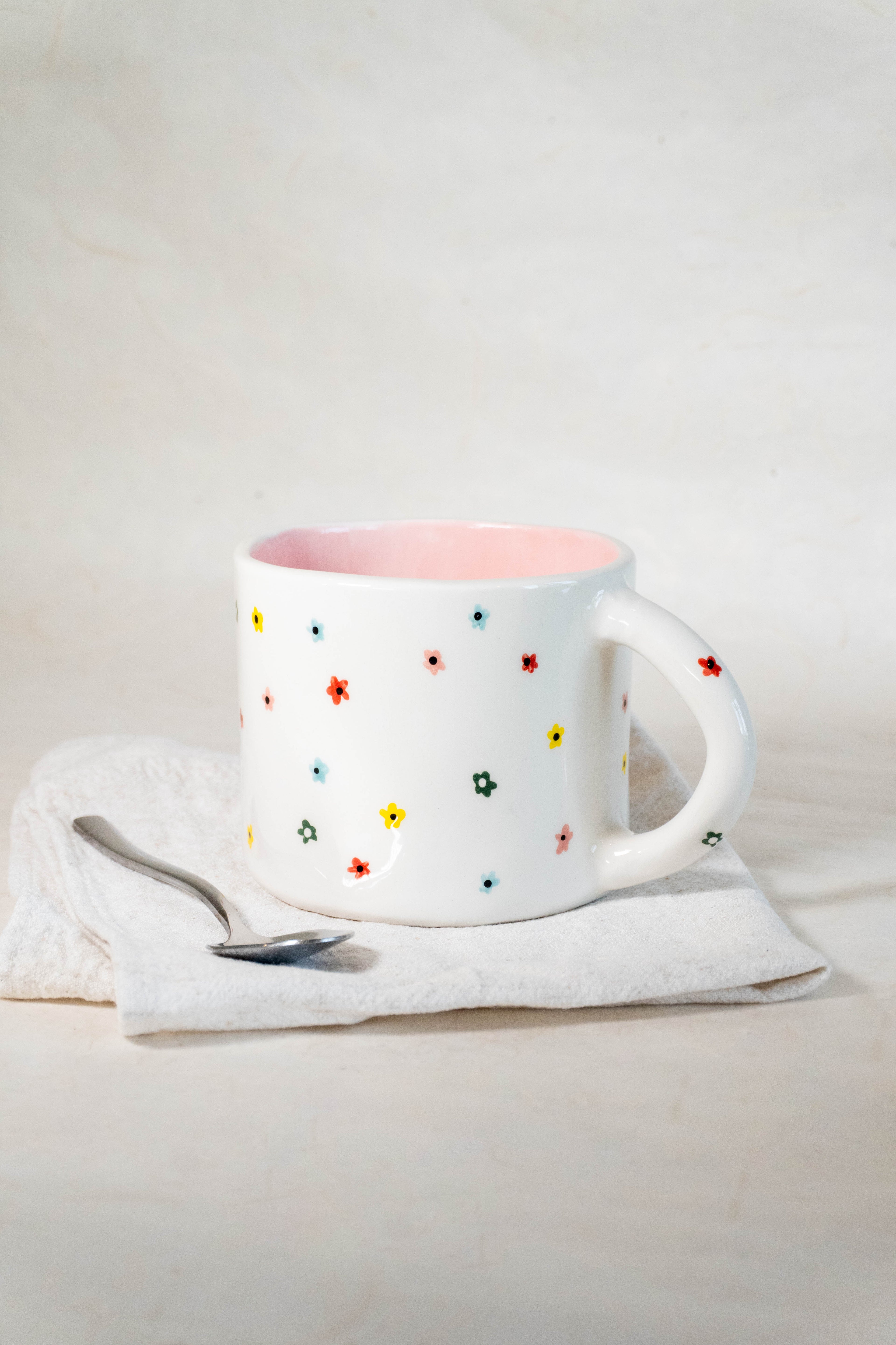 Tazza da latte fiorellini